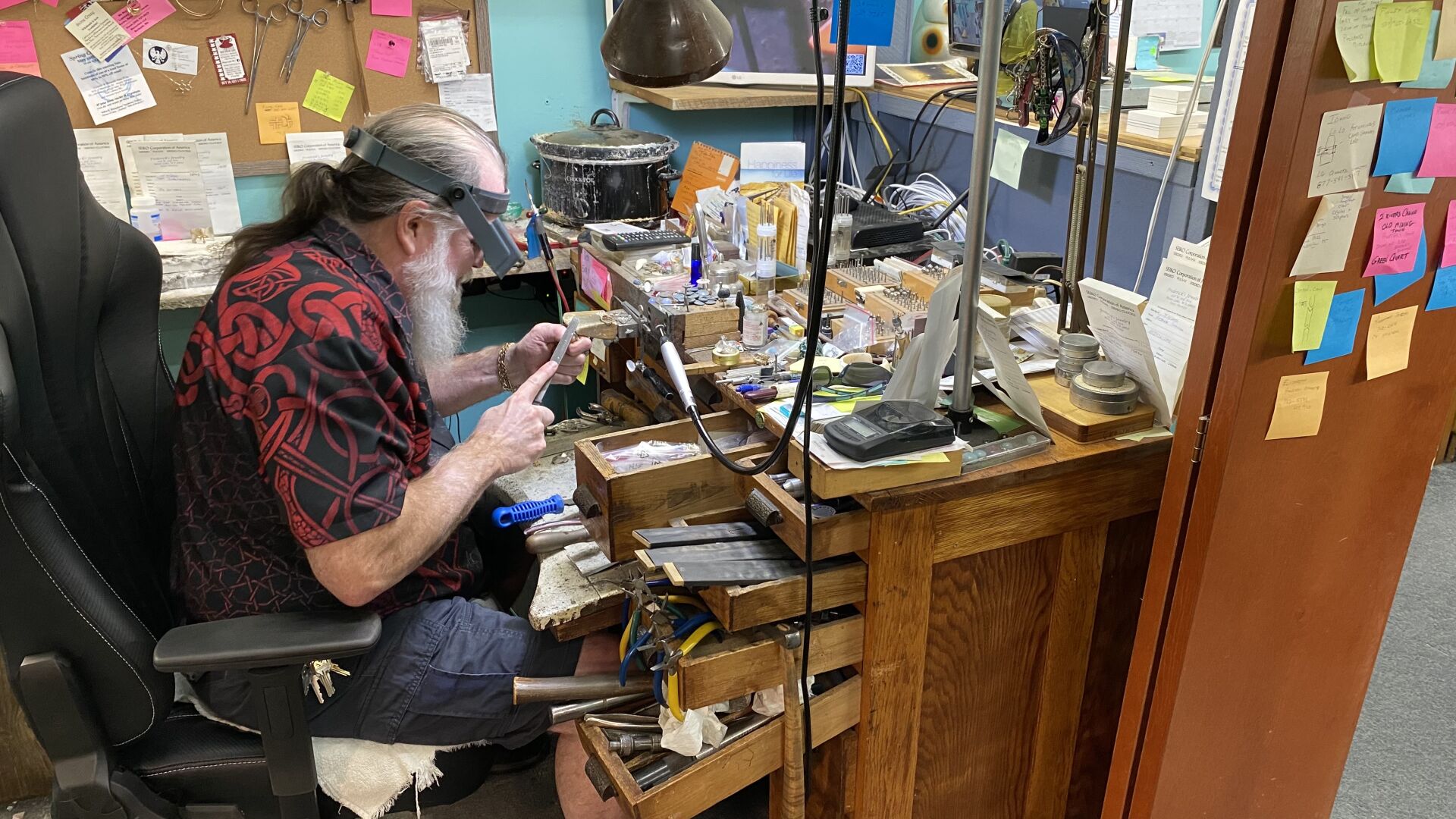 Nicholas Paul working on a customer's ring